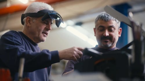 LNS Group Saves Prototyping Costs for Machine Tools by using Hololight.