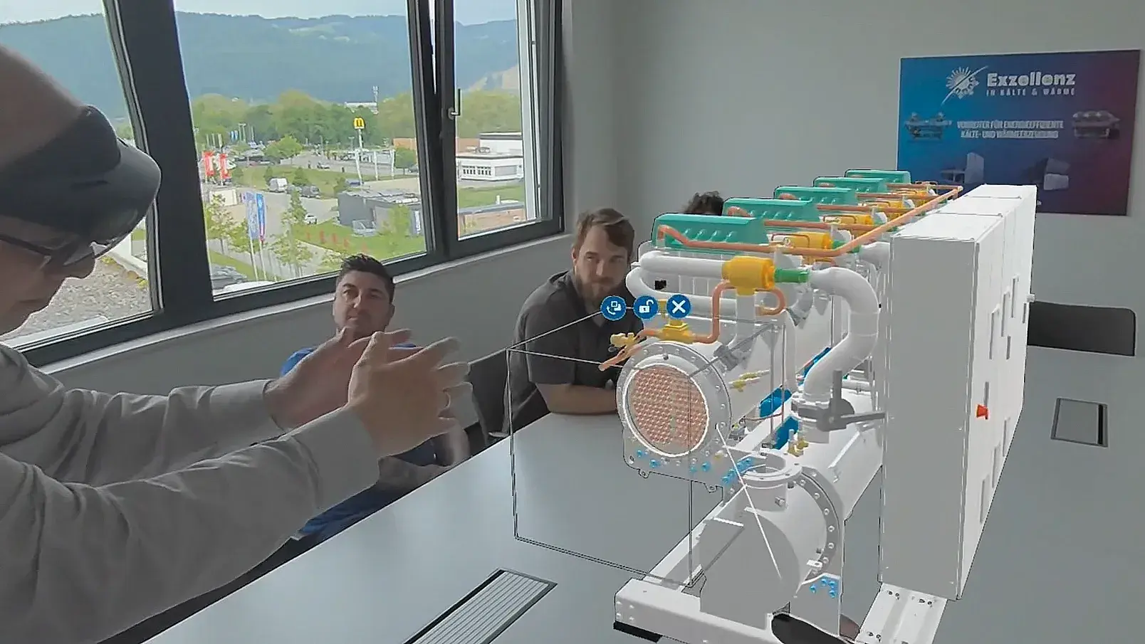Collaborative Design Review Software: How XR Changes the Process