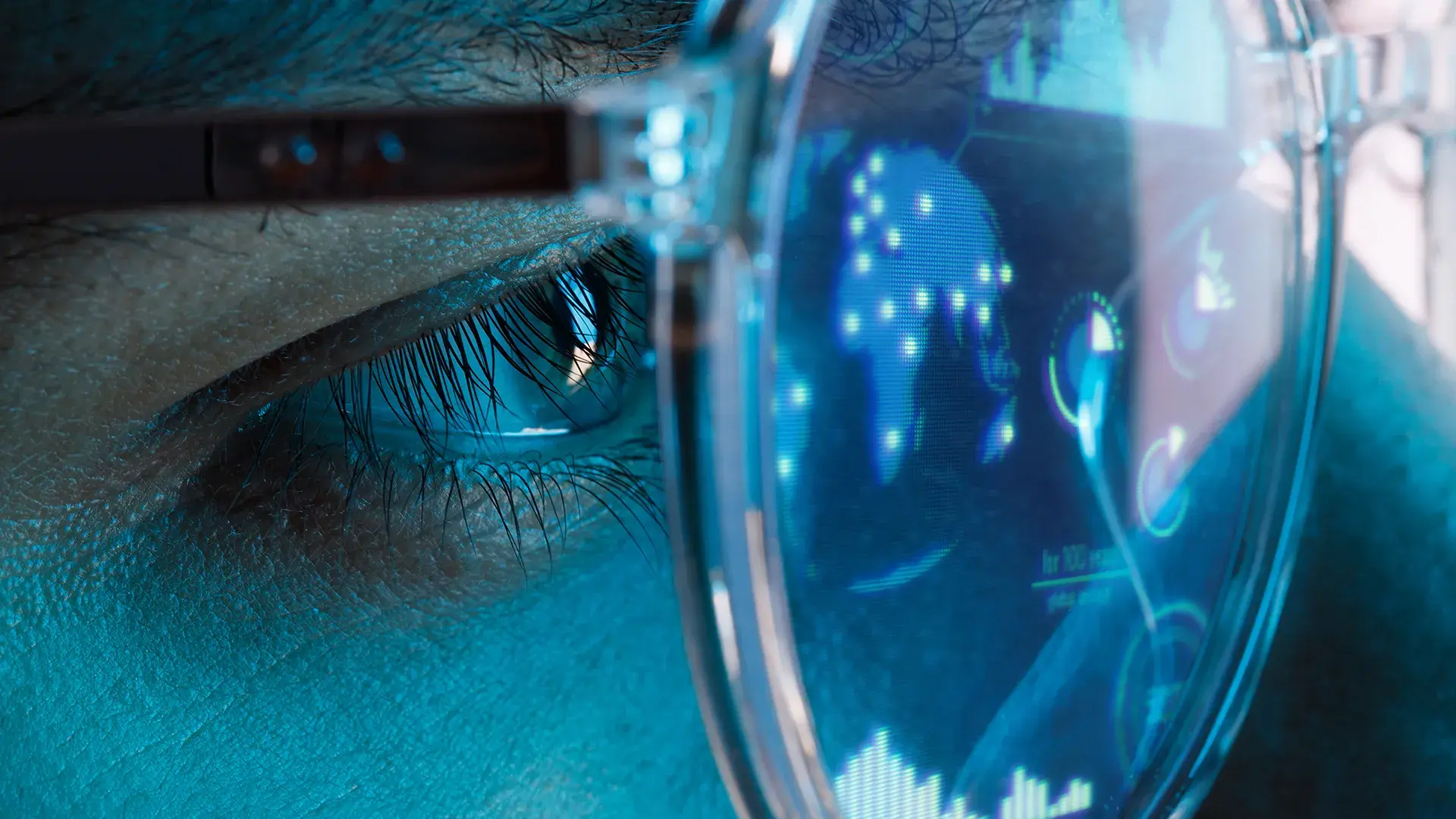 Smart Glasses for Business: From Consumer Launch to Factory Floor
